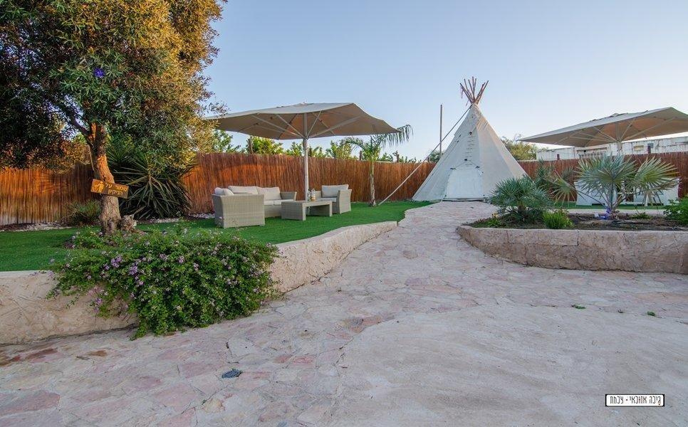 60989 אוהלי הטיפי, מונקאטה, וילה  בשדה דוד וילות - Vila 4 U