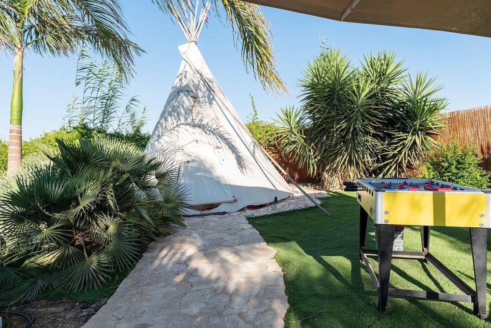 63520 אוהלי הטיפי, מונקאטה, וילה  בשדה דוד וילות - Vila 4 U