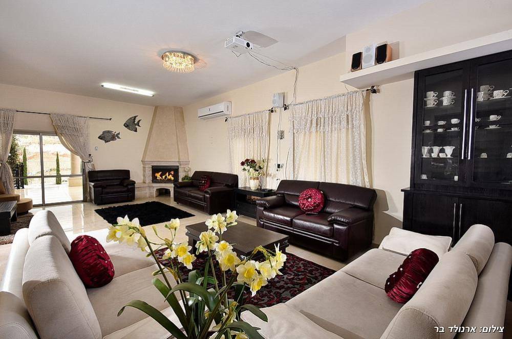 69207 גלרית כללית, וילה קינג בוטיק, וילה  בירכא וילות - Vila 4 U