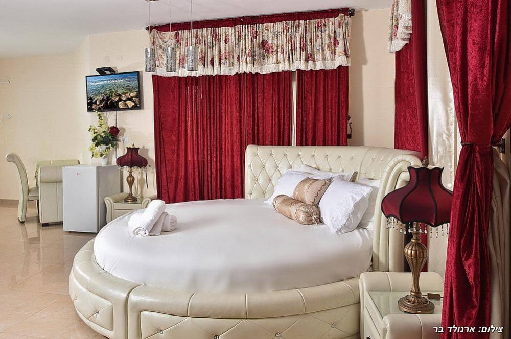 69232 פנים הוילה והחדרים, וילה קינג בוטיק, וילה  בירכא וילות - Vila 4 U