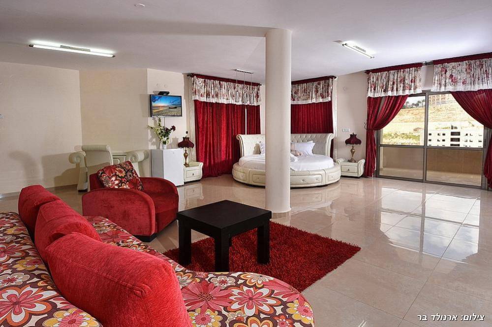 69234 פנים הוילה והחדרים, וילה קינג בוטיק, וילה  בירכא וילות - Vila 4 U