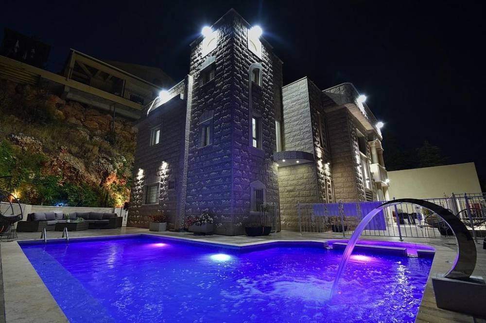 78791 המתחם החיצוני, וילה קינג פאלאס, וילה  בנוף כנרת וילות - Vila 4 U