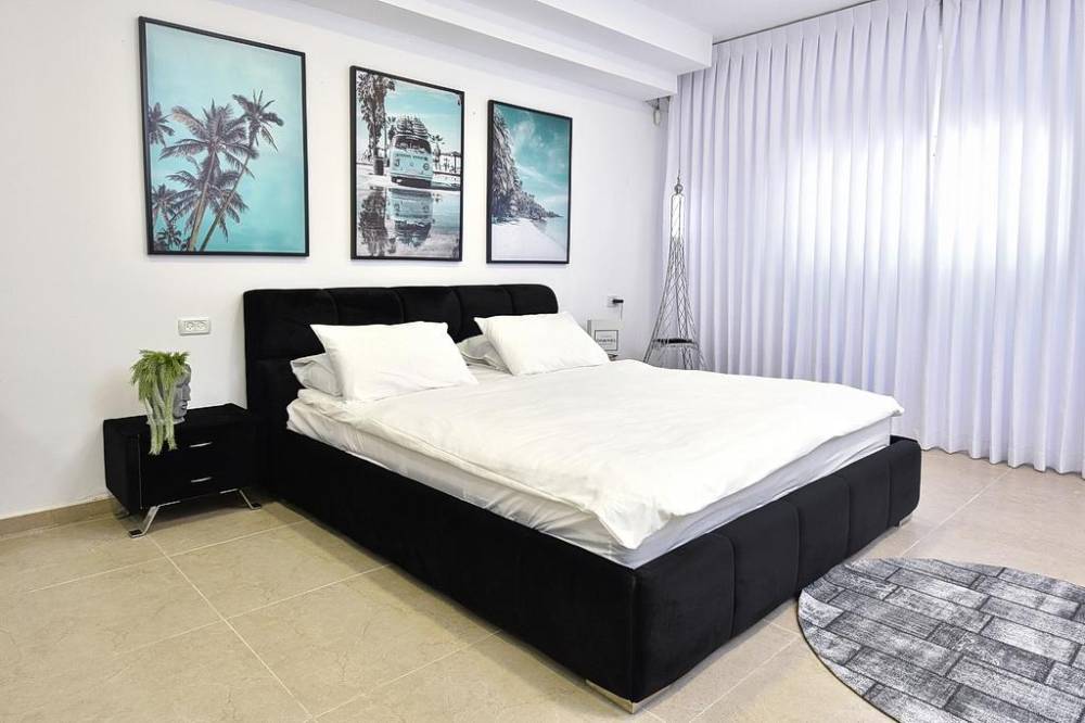 78800 פנים הוילה והחדרים, וילה קינג פאלאס, וילה  בנוף כנרת וילות - Vila 4 U