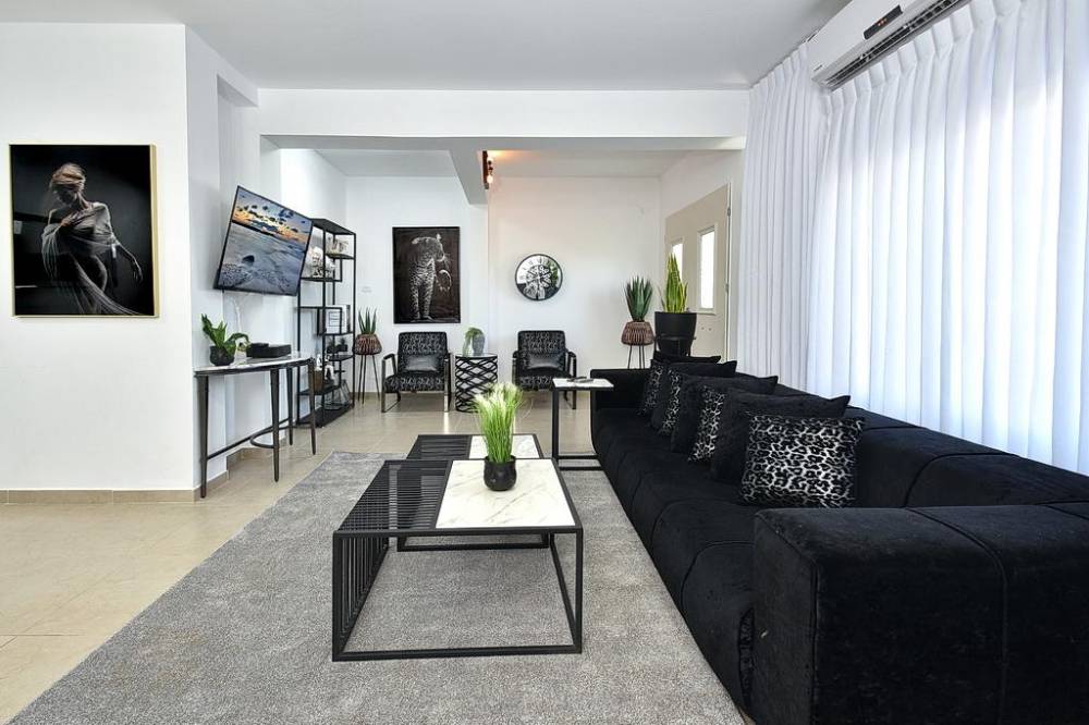 78805 פנים הוילה והחדרים, וילה קינג פאלאס, וילה  בנוף כנרת וילות - Vila 4 U