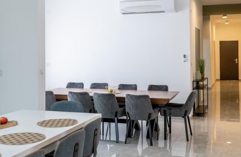 83914 גלריית פנים, אחוזת עומרי, וילה  בצוריאל וילות - Vila 4 U