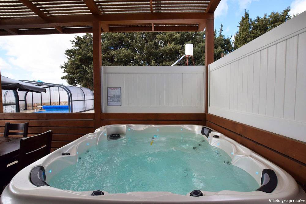 100861 גלריית חוץ, אחוזת עומרי, וילה  בצוריאל וילות - Vila 4 U