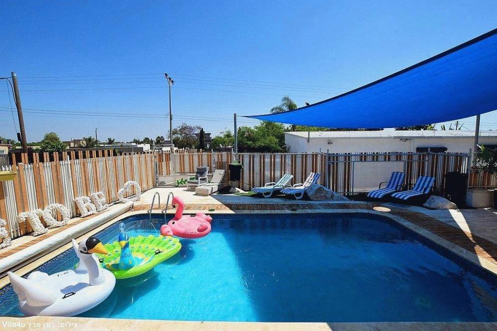 בריכת הסולטן גלריה כללית בריכה גדולה למסיבות כללי, מתחם בריכת הסולטן, וילה  באשדוד וילות - Vila 4 U