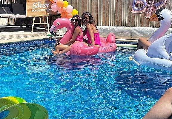 142789 אירועים במתחם, מתחם בריכת הסולטן, וילה  באשדוד וילות - Vila 4 U