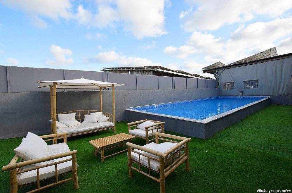 אחוזת וניש כללי, אחוזת וניש, וילה  בעזריקם וילות - Vila 4 U