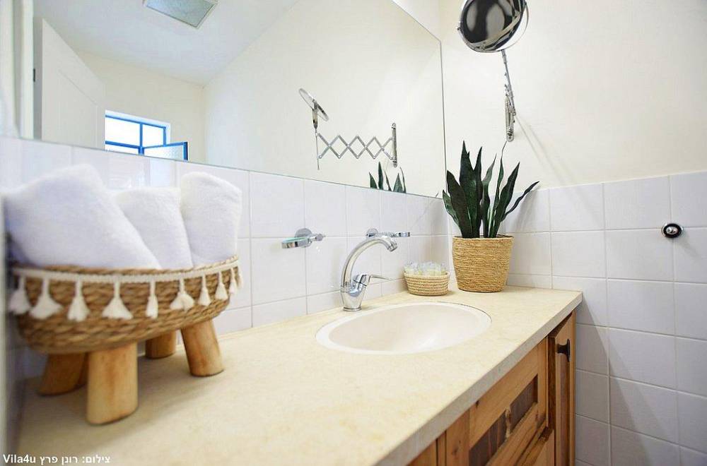 154509 המתחם הפנימי, וילה אלסוס, וילה  בשתולה וילות - Vila 4 U