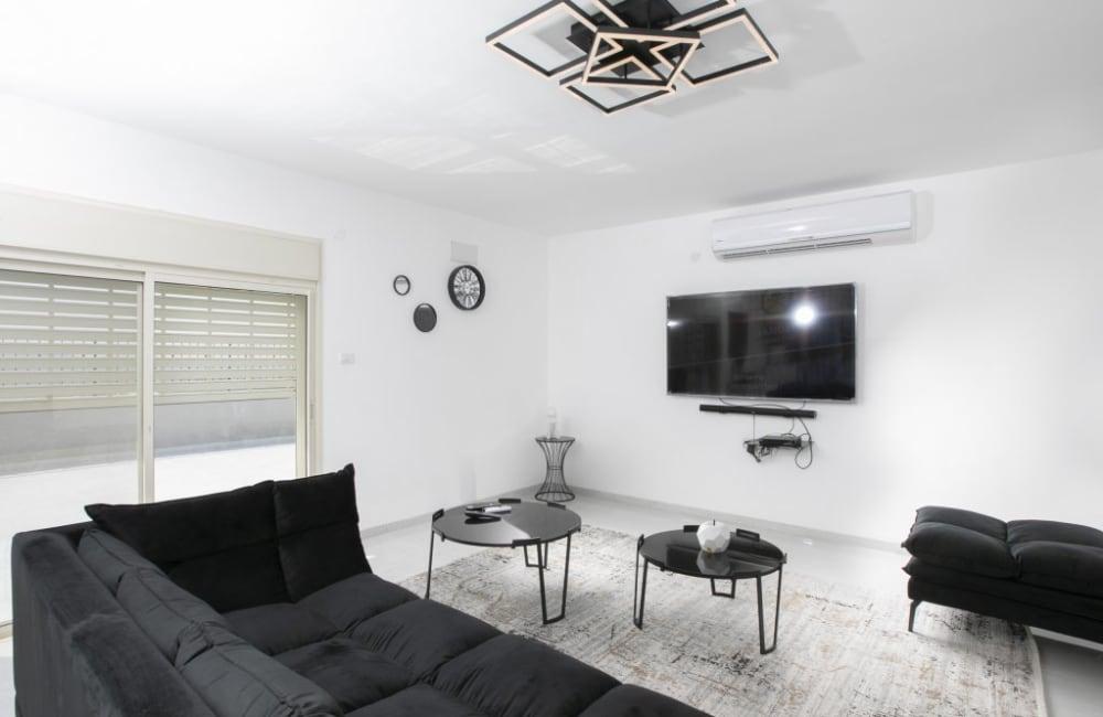 156099 המתחם הפנימי, אחוזת סאנשיין, וילה  בזרעית וילות - Vila 4 U