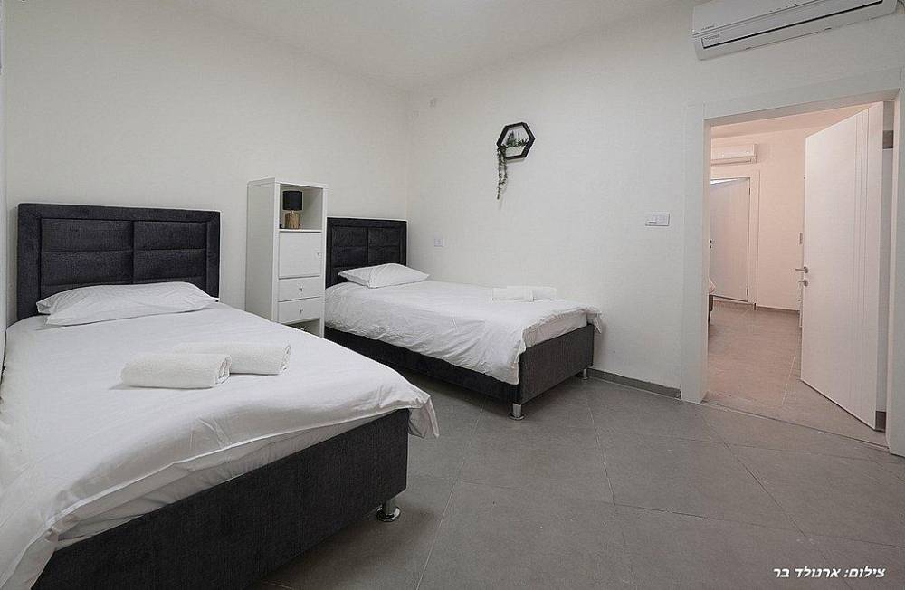 161920 אחוזת הסלעים, אחוזת הסלעים, וילה  בירכא וילות - Vila 4 U