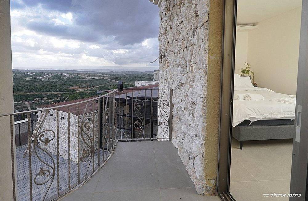 161946 אחוזת הסלעים, אחוזת הסלעים, וילה  בירכא וילות - Vila 4 U