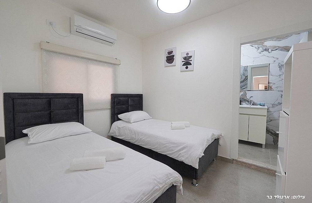 162098 גלרית הוילה, אחוזת הסלעים, וילה  בירכא וילות - Vila 4 U