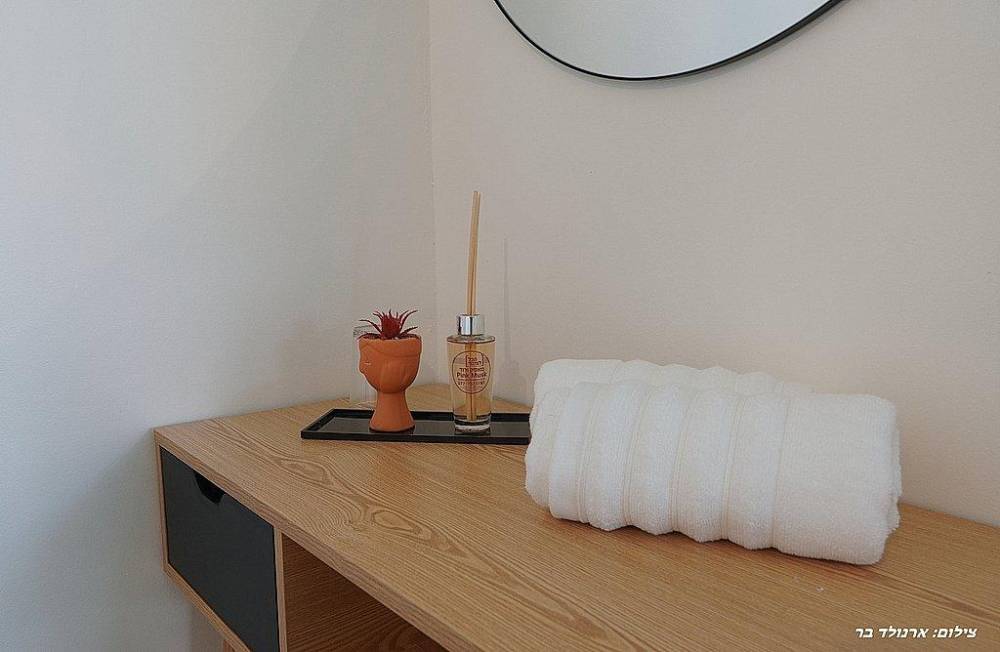 162120 גלרית הצימרים, אחוזת הסלעים, וילה  בירכא וילות - Vila 4 U