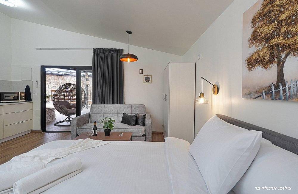 162121 גלרית הצימרים, אחוזת הסלעים, וילה  בירכא וילות - Vila 4 U