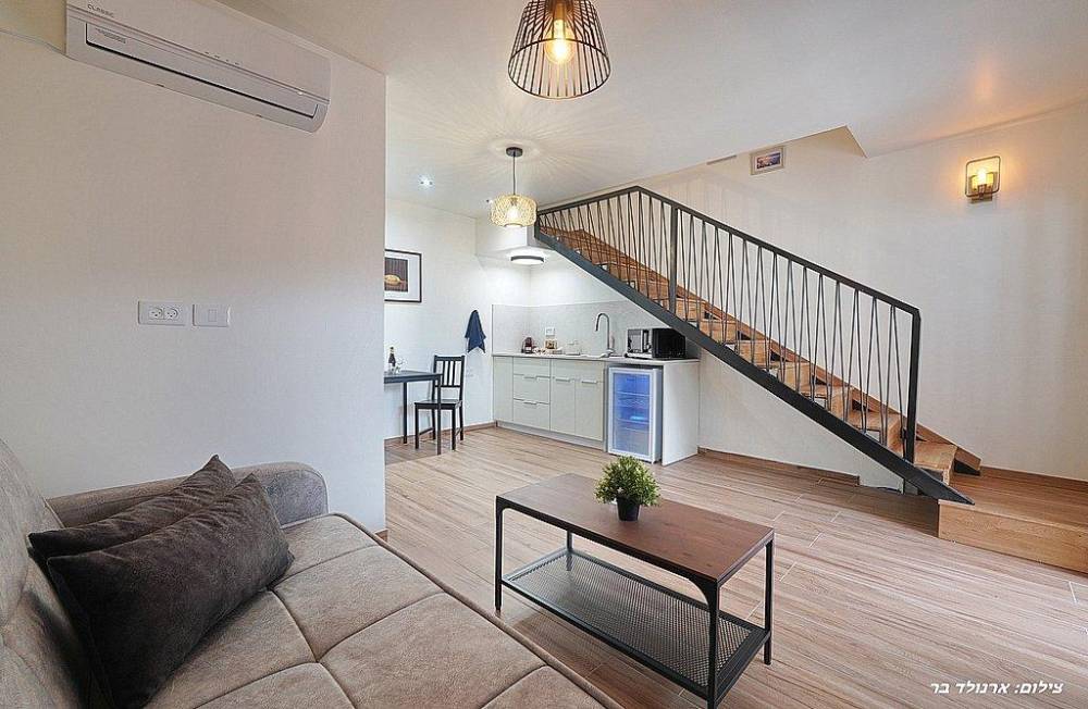 162126 גלרית הצימרים, אחוזת הסלעים, וילה  בירכא וילות - Vila 4 U