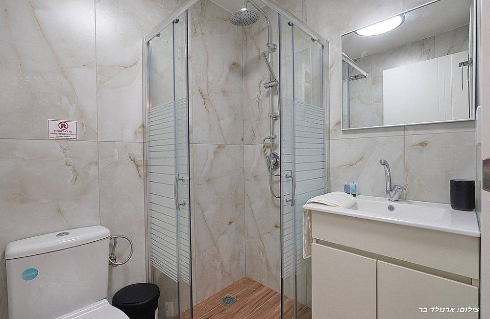 162128 גלרית הצימרים, אחוזת הסלעים, וילה  בירכא וילות - Vila 4 U