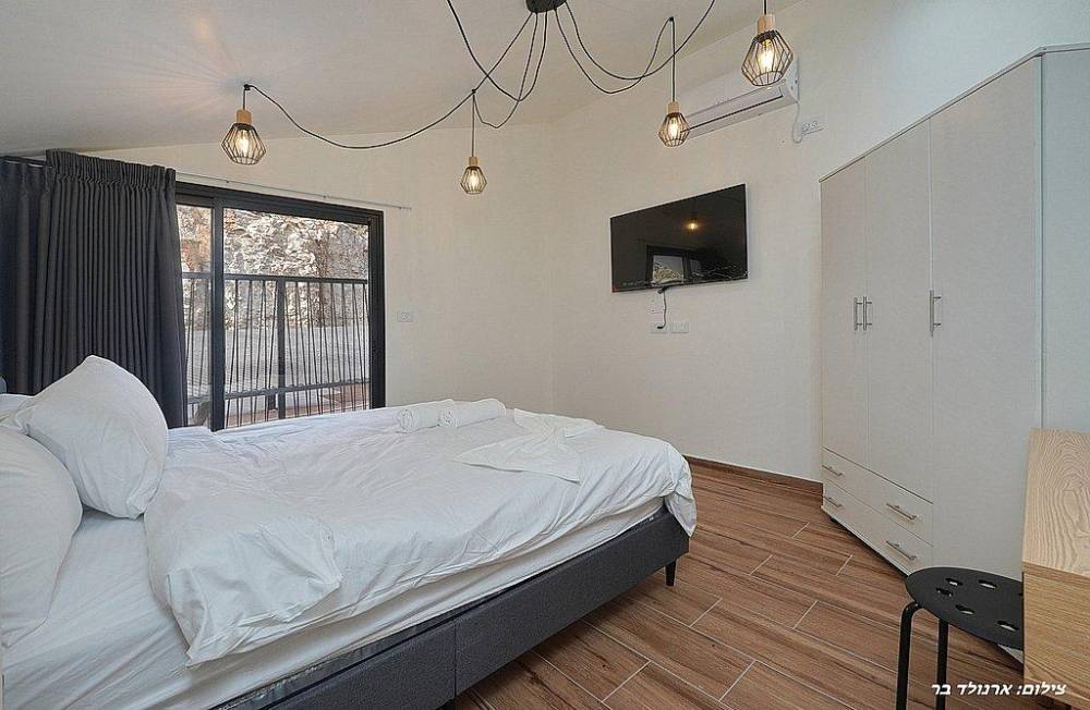 162130 גלרית הצימרים, אחוזת הסלעים, וילה  בירכא וילות - Vila 4 U