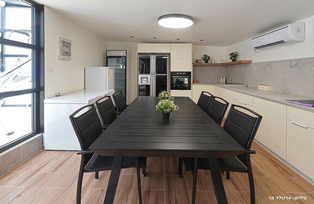 162135 גלרית מטבח חיצוני, אחוזת הסלעים, וילה  בירכא וילות - Vila 4 U