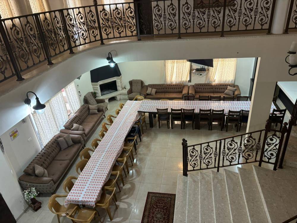 168499 גלרית כללית, וילה קינג בוטיק, וילה  בירכא וילות - Vila 4 U