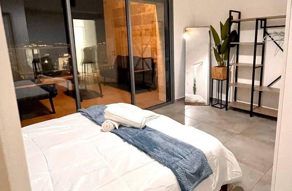 168585 גלרית פנים, פנטהאוז מיאמי, וילה  באילת וילות - Vila 4 U