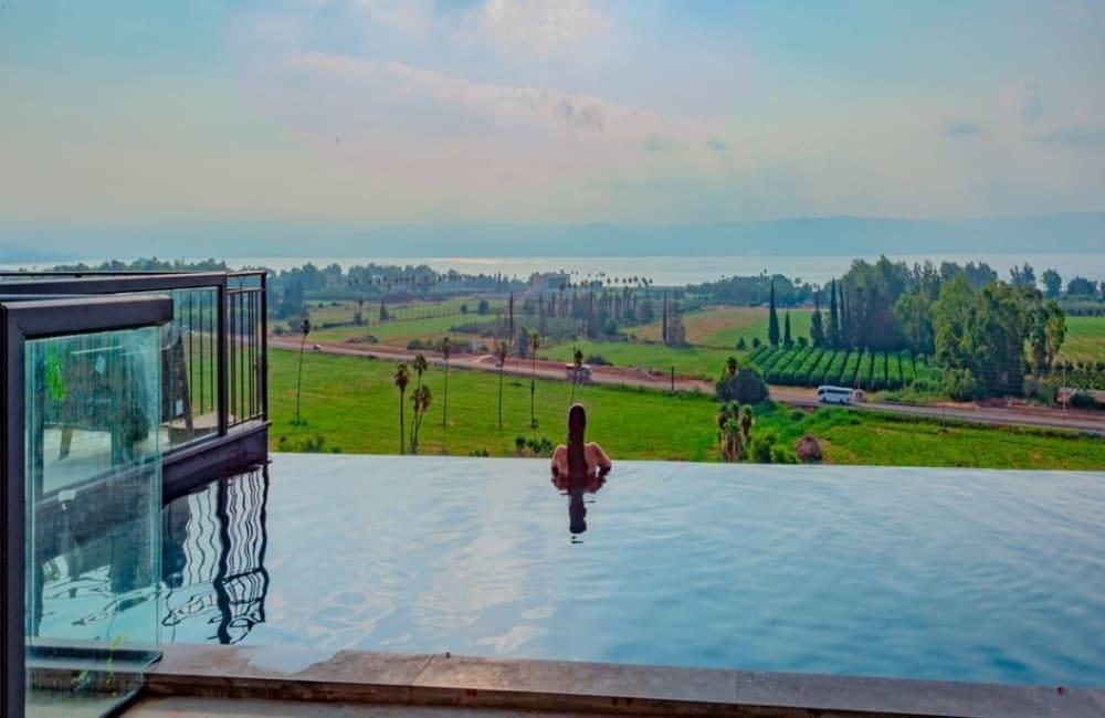 169887 המתחם החיצוני, וילה קסם הנוף מגדל, וילה  במגדל וילות - Vila 4 U