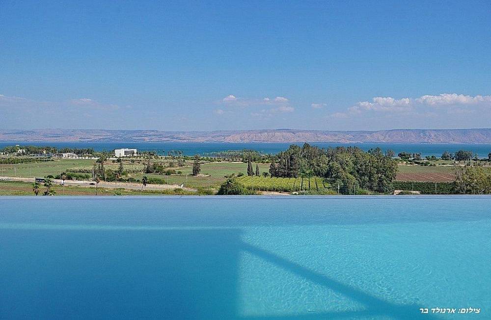 169891 המתחם החיצוני, וילה קסם הנוף מגדל, וילה  במגדל וילות - Vila 4 U