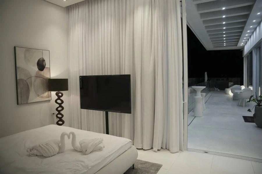 170518 גלרית הוילה, אגם החלומות - ים המלח, וילה  בים המלח וילות - Vila 4 U