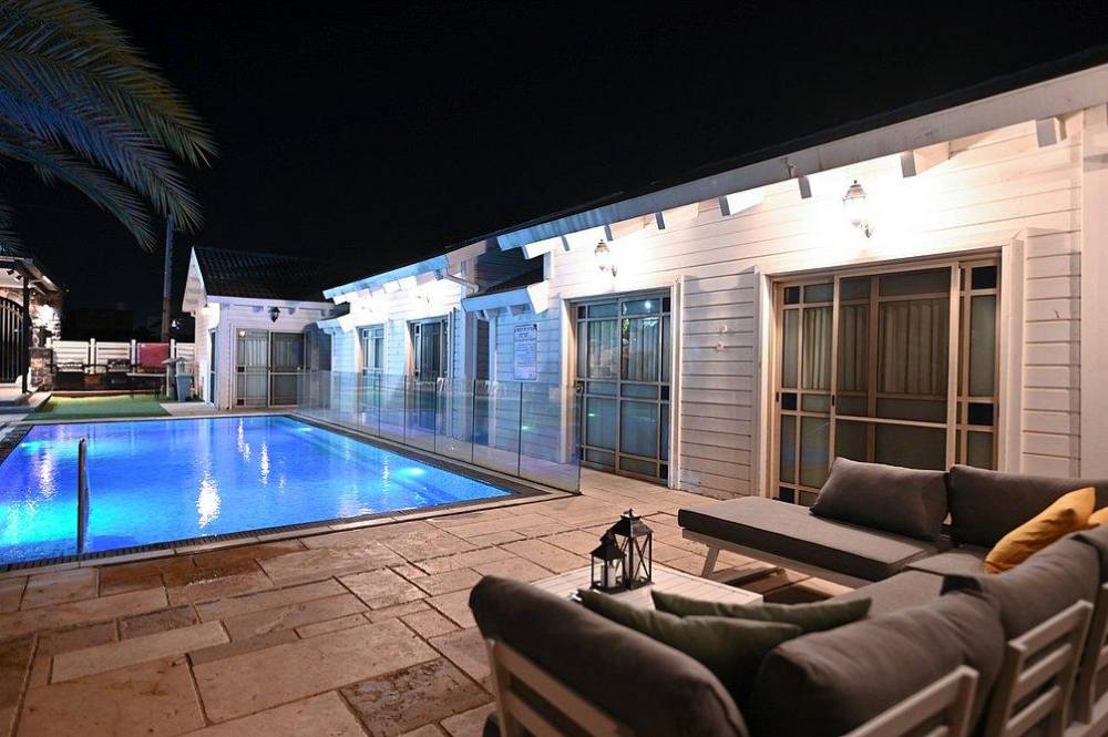 179379 גלריית חוץ, אחוזת לירי ריזורט, וילה  בטבריה וילות - Vila 4 U