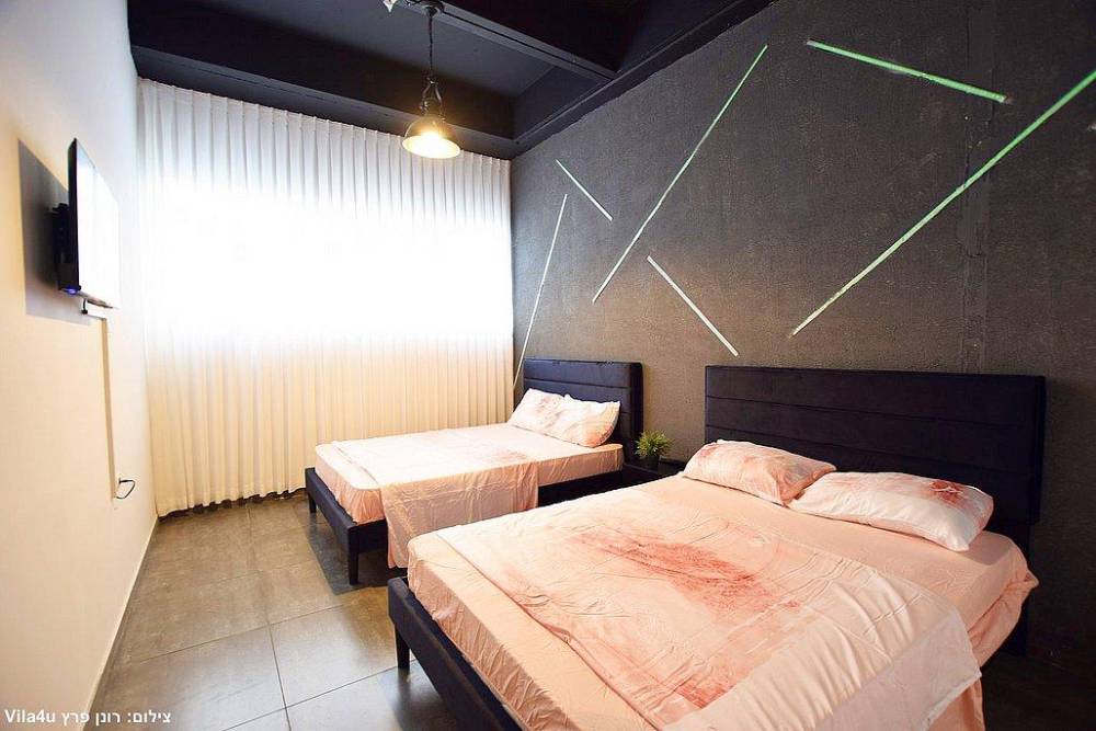 181505 חדרי השינה והג'קוזי, סניורה סוויט | Senyora Suite TLV, וילה  בתל אביב וילות - Vila 4 U