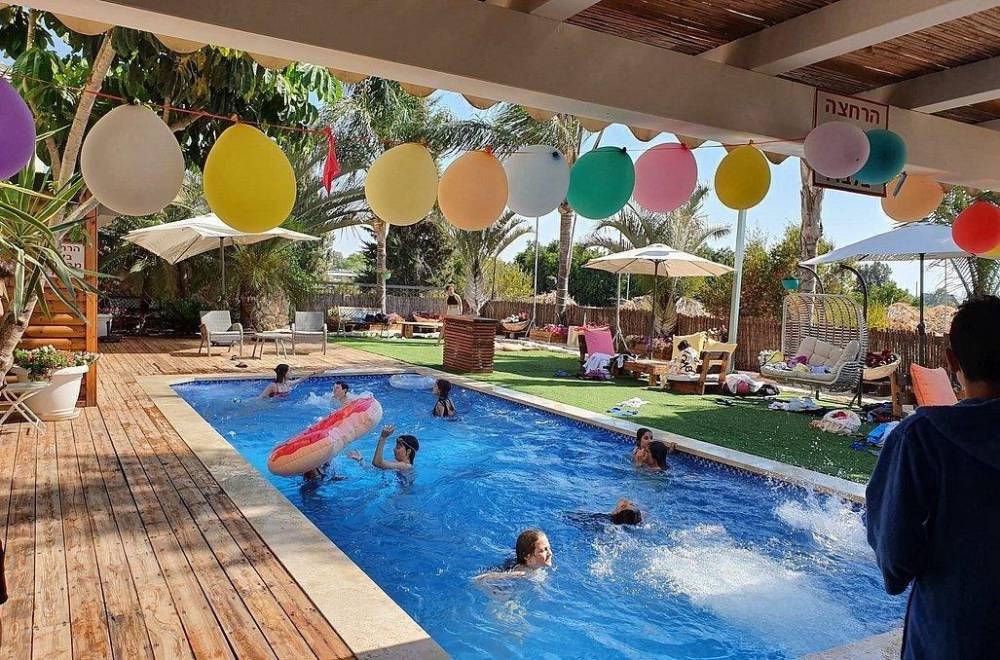 181692 אירועי משפחות בר ובת מצווה, מתחם אורי אירועים, וילה  בכפר טרומן וילות - Vila 4 U