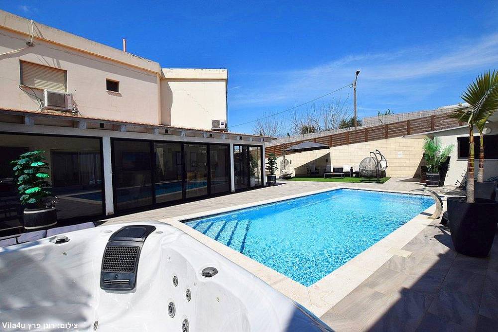 182261 המתחם החיצוני, וילה אלין, וילה  בעוספיה וילות - Vila 4 U