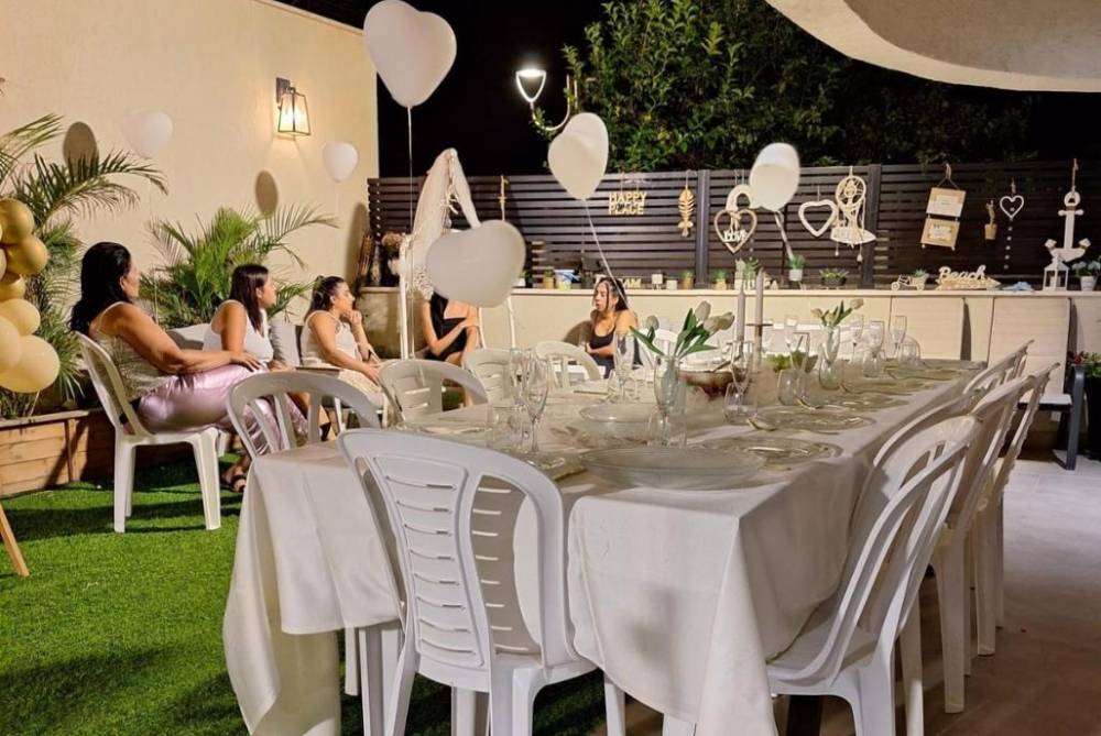 186746 אירועים במקום, החצר בטיילת - אירועים ליד הים, וילה  באשדוד וילות - Vila 4 U