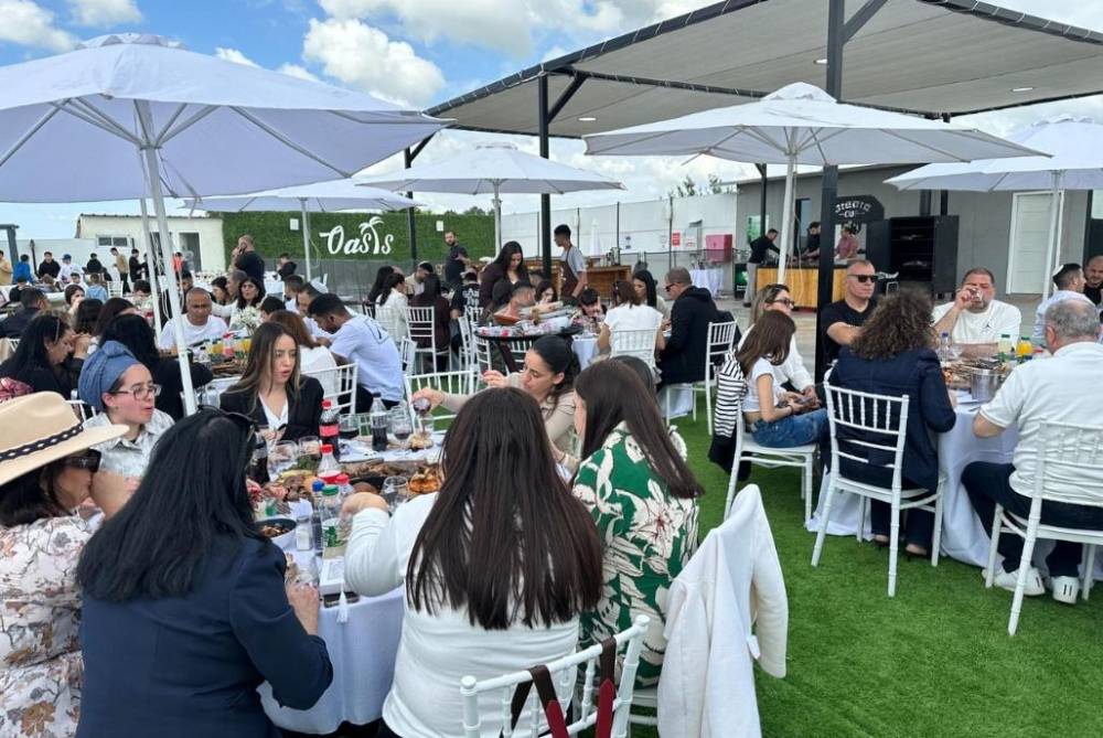 188353 אואזיס, אואזיס, וילה  בשדה צבי וילות - Vila 4 U