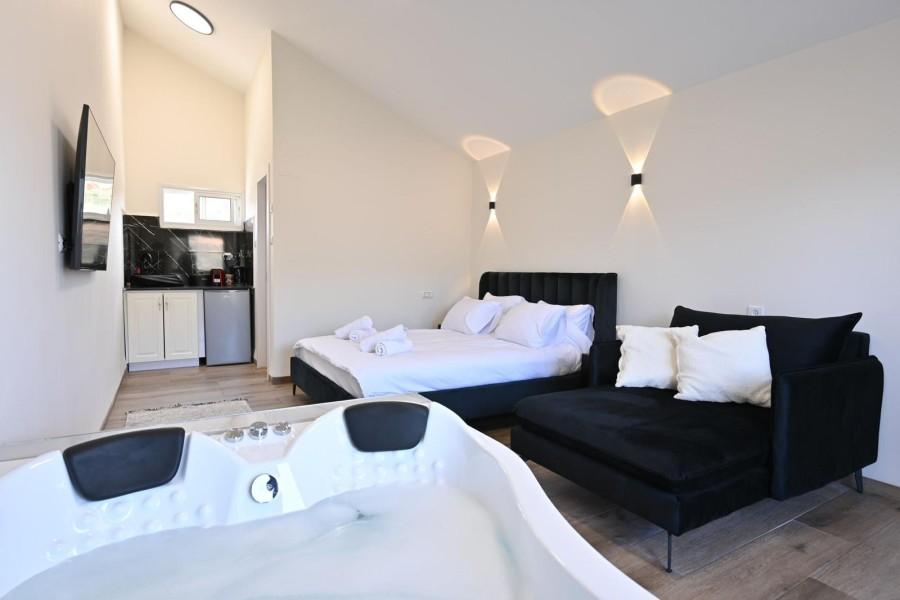 192339 גלרית פנים, וילה לה רוסה - La Rosa, וילה  בכפר חנניה וילות - Vila 4 U