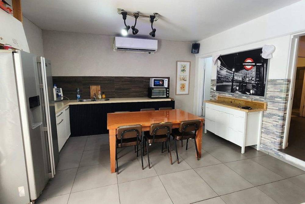 194467 מתחם פנימי, האי בשרון, וילה  בהוד השרון וילות - Vila 4 U