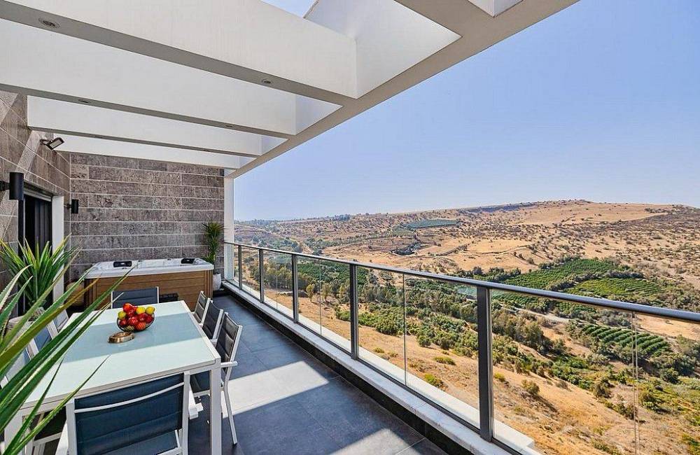 195847 גלריה כללית, רויאל פנטהאוז על הכנרת, וילה  בטבריה וילות - Vila 4 U