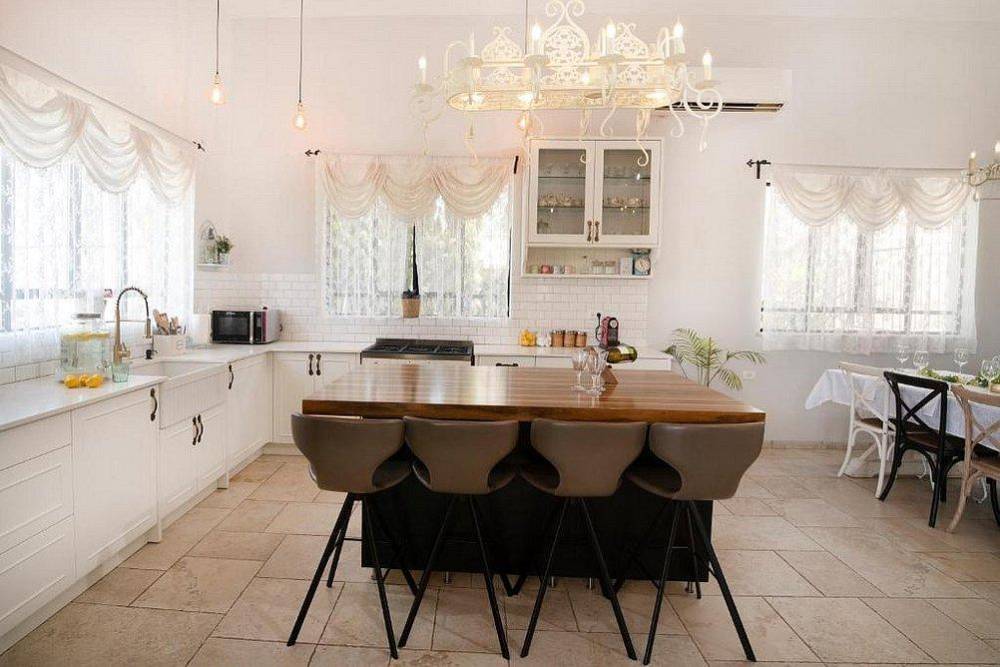 200662 גלריה כללית, וילה לה פטלונה, וילה  בכפר ורדים וילות - Vila 4 U