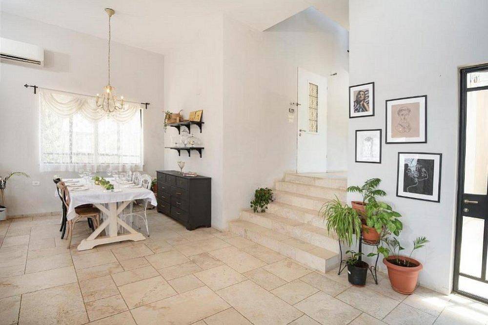 200676 גלרית פנים, וילה לה פטלונה, וילה  בכפר ורדים וילות - Vila 4 U