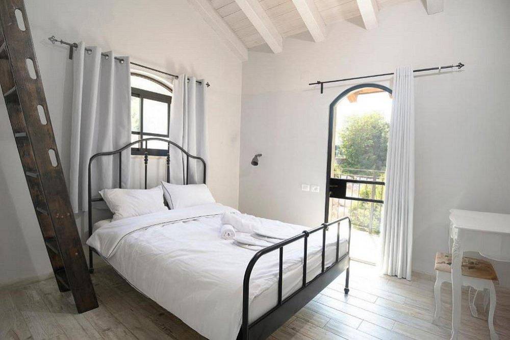 200677 גלרית פנים, וילה לה פטלונה, וילה  בכפר ורדים וילות - Vila 4 U