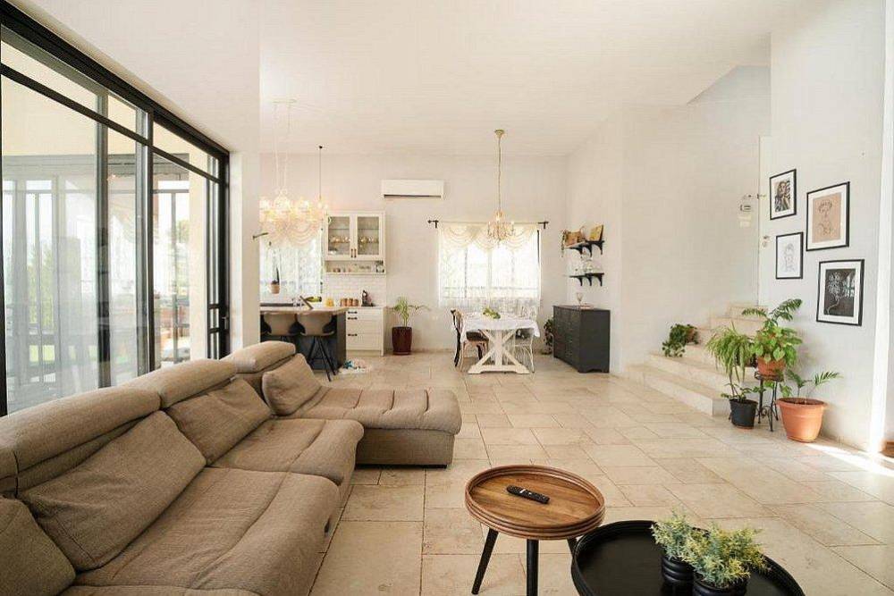 200685 גלרית פנים, וילה לה פטלונה, וילה  בכפר ורדים וילות - Vila 4 U