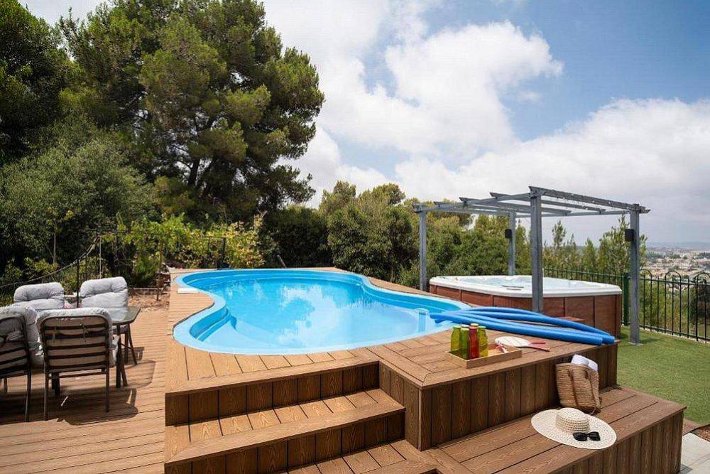 200696 גלרית חוץ, וילה לה פטלונה, וילה  בכפר ורדים וילות - Vila 4 U