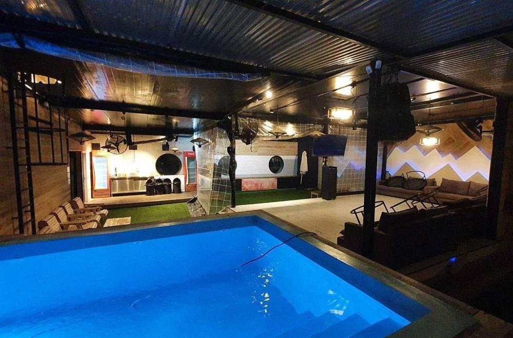 204178 מתחם חוץ, בלו סקיי, וילה  בפתח תקווה וילות - Vila 4 U