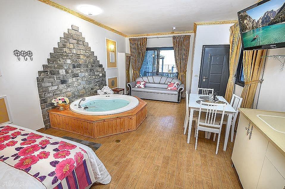 209588 סוויטת שיר, וילה סלו מול הכנרת, וילה  בנוף כנרת וילות - Vila 4 U