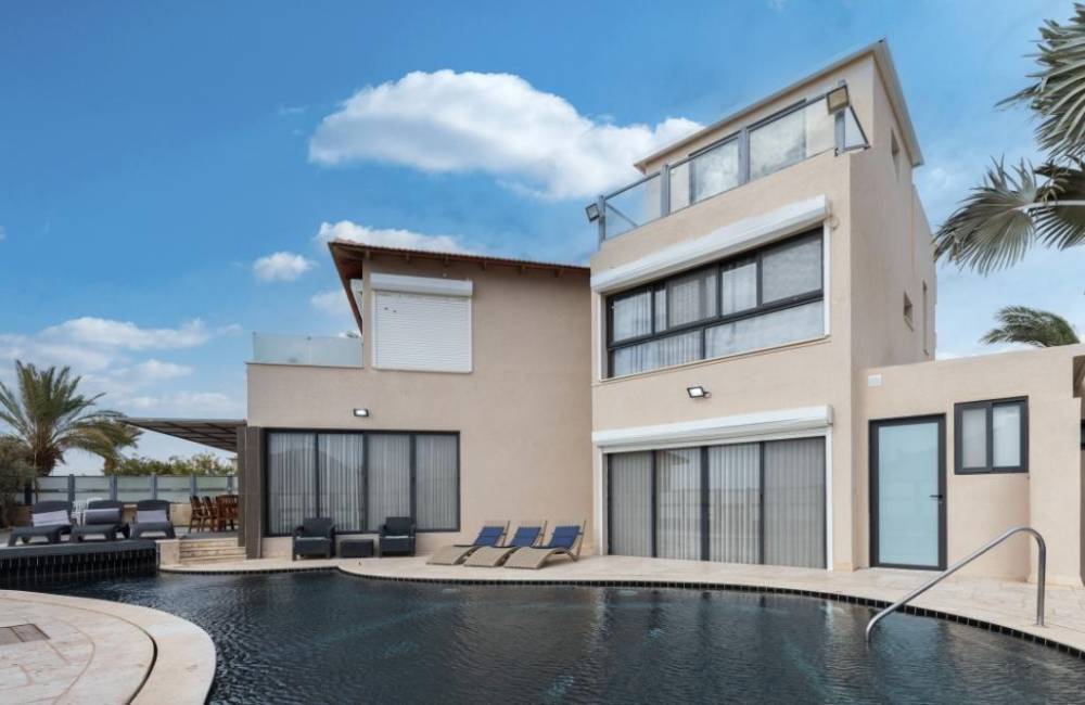 209744 גלרית חוץ, וילה דניאלה, וילה  באילת וילות - Vila 4 U