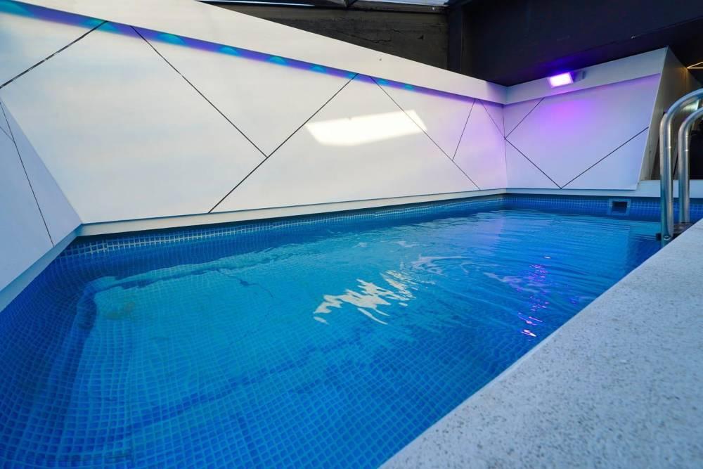 210228 מתחם חיצוני, מתחם האירוח וויט - White, וילה  בהוד השרון וילות - Vila 4 U