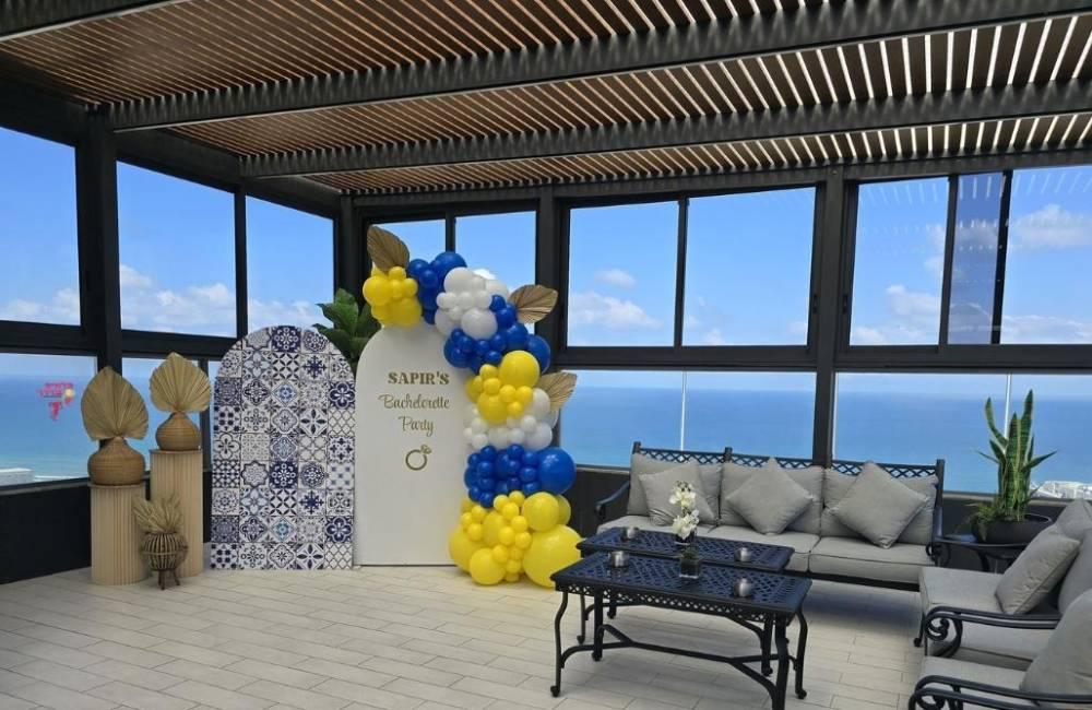 210638 מתחם הגג והבריכה, רויאל פנטהאוז, וילה  בבת ים וילות - Vila 4 U