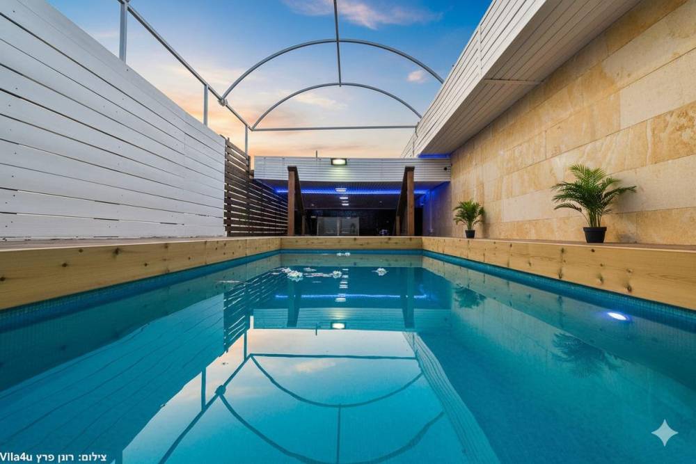210694 גלרית חוץ, אחוזת ליאן נתניה, וילה  בנתניה וילות - Vila 4 U