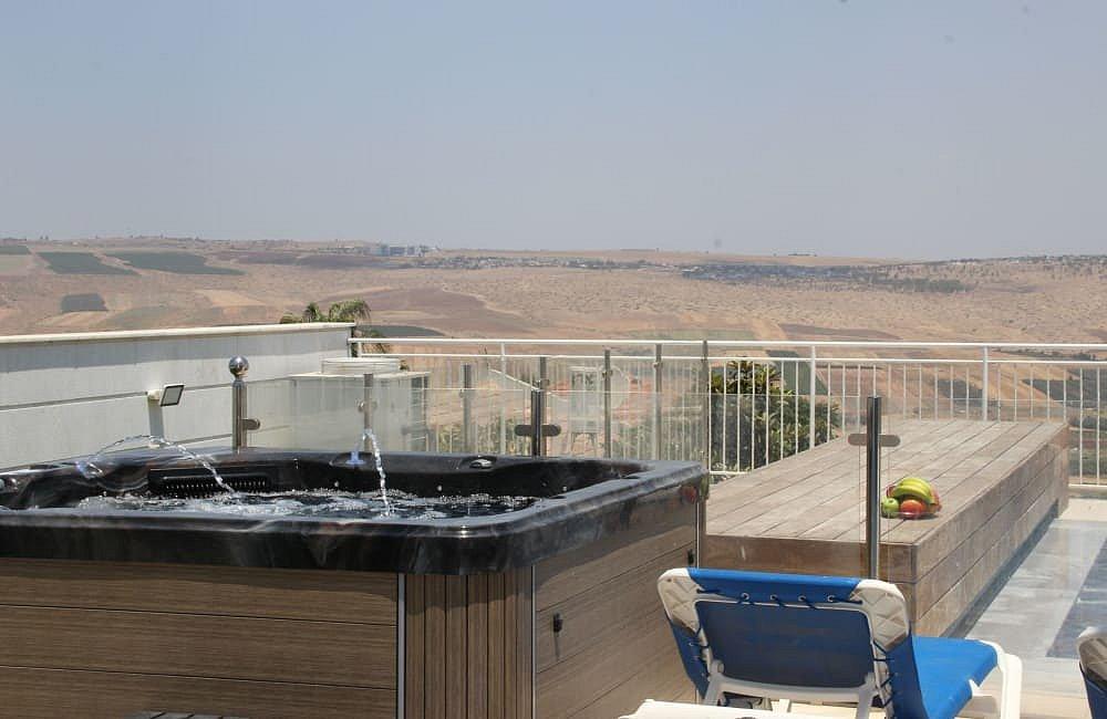 211134 וילה לבנה יבנאל, וילה לבנה יבנאל, וילה  ביבנאל וילות - Vila 4 U